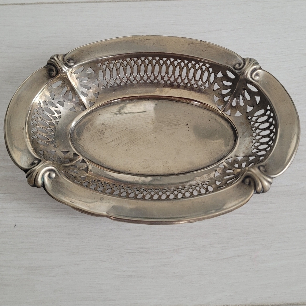 Vintage Victorian style, silver plated perforated fancy ornate soap dish